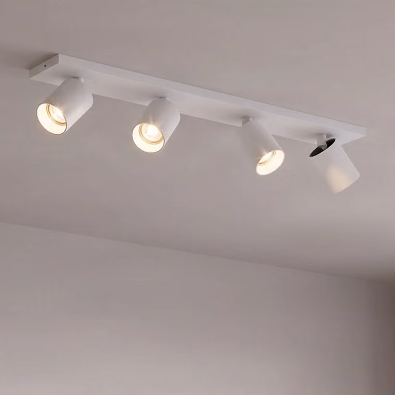 Arcchio faretto Brinja, bianco, angolare, Ø 7 cm, 4 luci, GU10 Brinja Arcchio, dimmerabile, Bianco / Opale, Soggiorno / Sala da pranzo, Alluminio, Moderno, Faretto