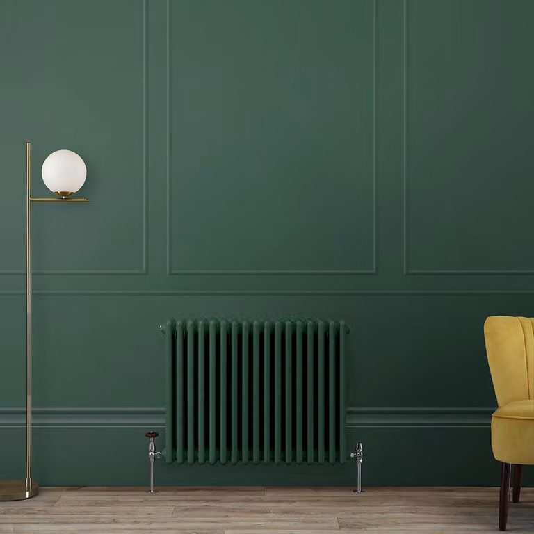 Radiatore Tradizionale a Tripla  Colonna Orizzontale Verde (Pine Green)  - 750mm x 785mm - Regent