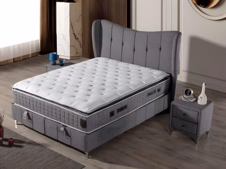 Luxuriöses Boxspringbett Elegantes Kopfteil für maximalen Komfort und Stil