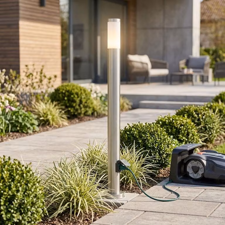 Elegante lampada da terra a LED per esterni