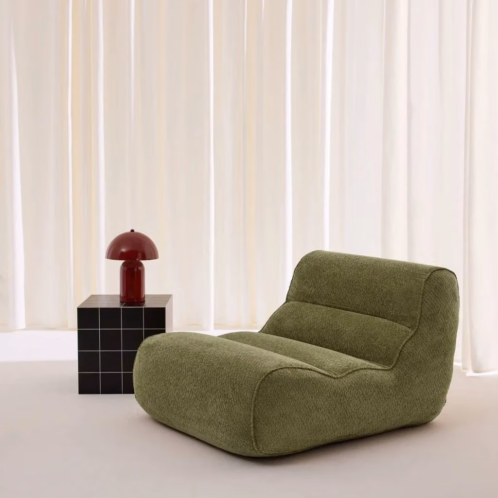 Poltrona moderna SWEEEK in tessuto con struttura imbottita, verde e marrone, L/P/H: 66 x 35 x 108 cm – 2