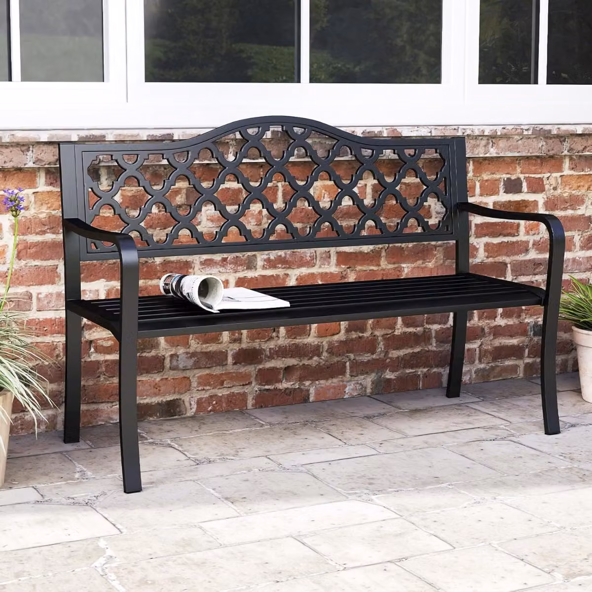 Panchina da giardino Costway in metallo nero con braccioli per esterni, modello moderno da 128 cm