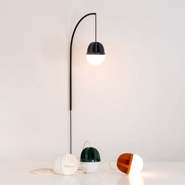 Applique Half&Half Hind Rabii in ceramica e vetro bianca con luce LED dimmerabile