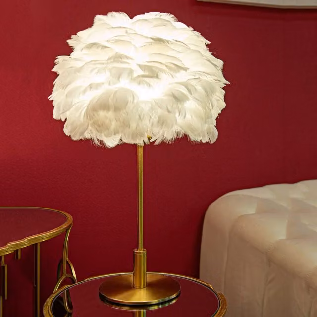 Bala, Lampada da Tavolo in Metallo e Plastica, Oro e Bianco, con Lampadina E27 Sostituibile