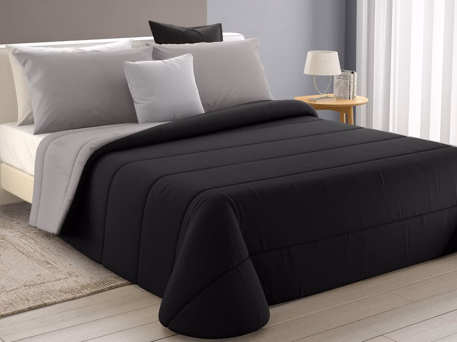Piumino invernale per letto matrimoniale, colore grigio e nero