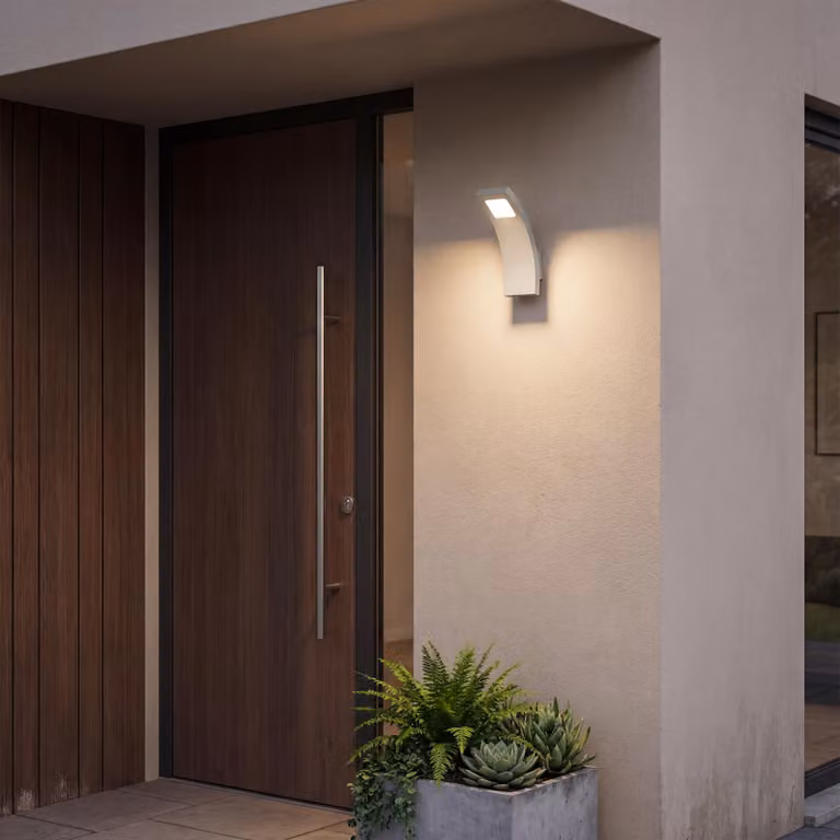 Apparecchio di illuminazione esterna LED C4 Sharpe, luce bianca neutra, 170 lumen, grado di protezione IP44, colore grigio