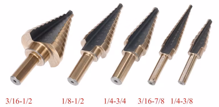 Set di 5 punte da trapano a gradini in acciaio rapido 4241, con gambo cilindrico, punte a spirale a pagoda, utensile di foratura con custodia per pezzi da lavorare, portatile