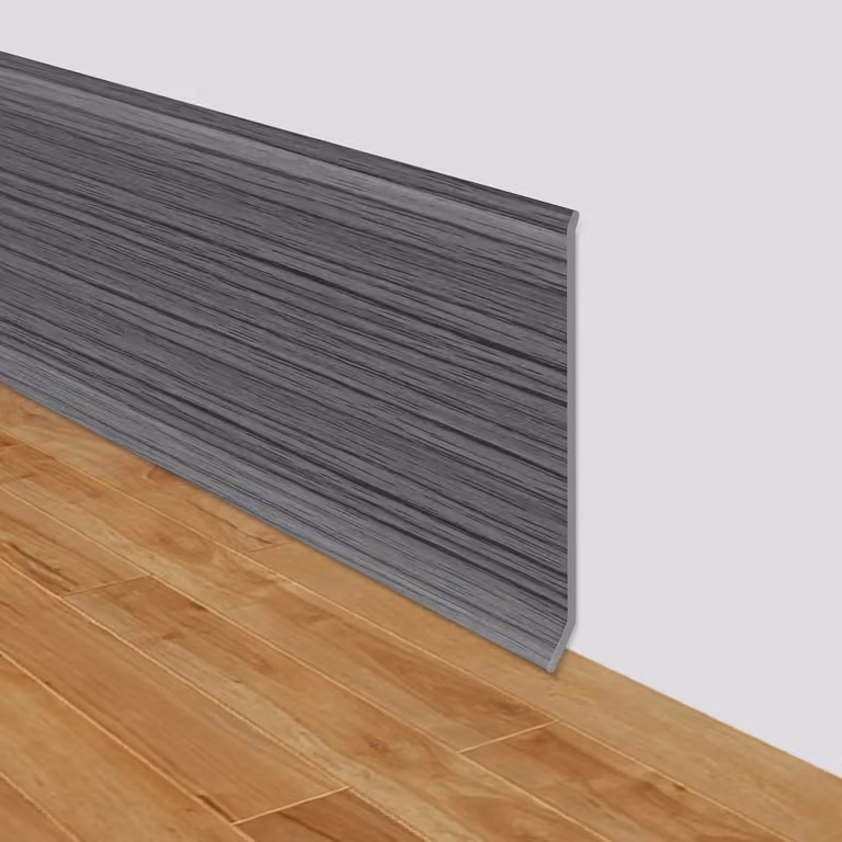 Battiscopa autoadesivo - Venature del legno grigio scuro - 10 cm x 18 m