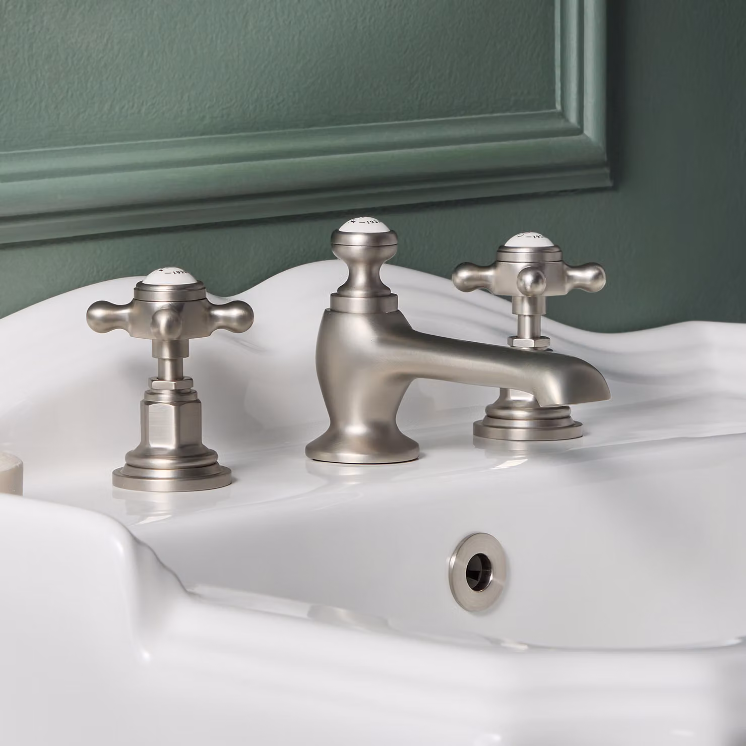 Rubinetto 3 Fori Lavabo A Croce – Tradizionale – Finiture Assortite – Elizabeth