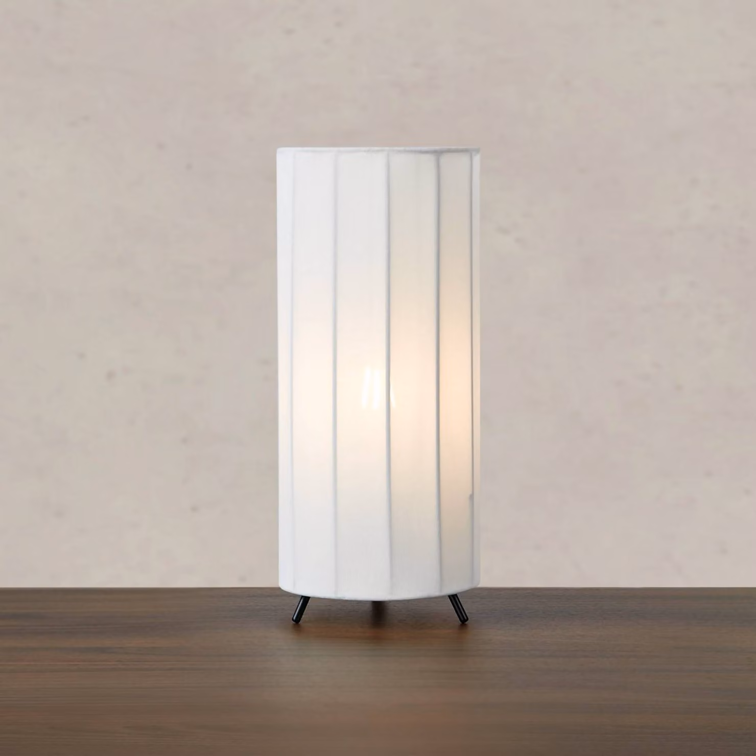 Markslöjd Lampada da tavolo Hikari, Bianco / Opale, Soggiorno / Sala da pranzo, Tessuto / Stoffa / Seta, Lampada da tavolo
