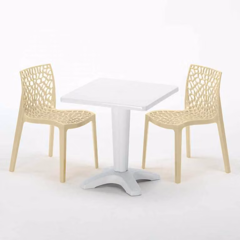 Tavolo quadrato bianco e 2 sedie colorate in polipropilene per interni Grand Soleil Gruvyer Patio - Beige