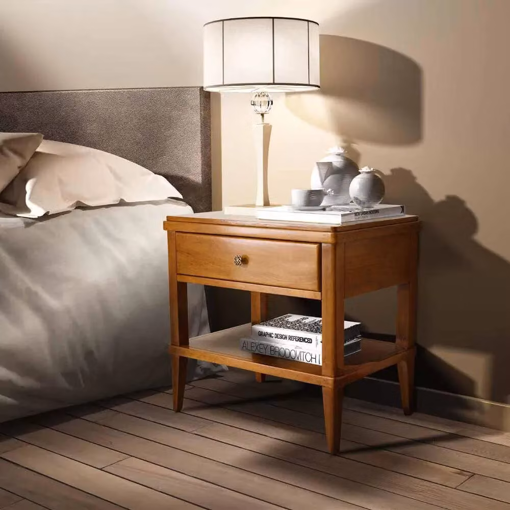 Comodino classico in legno con 1 cassetto Mobili 2G finitura Bassano L: 66 cm, P: 46 cm, H: 65 cm – 3