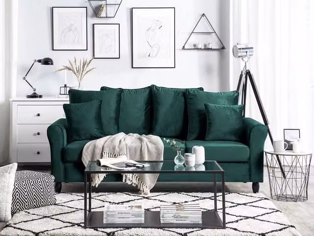 Divano Beliani a 3 posti in velluto verde con struttura in legno massello e cuscini decorativi, L: 197 cm, P: 76 cm, H: 79 cm