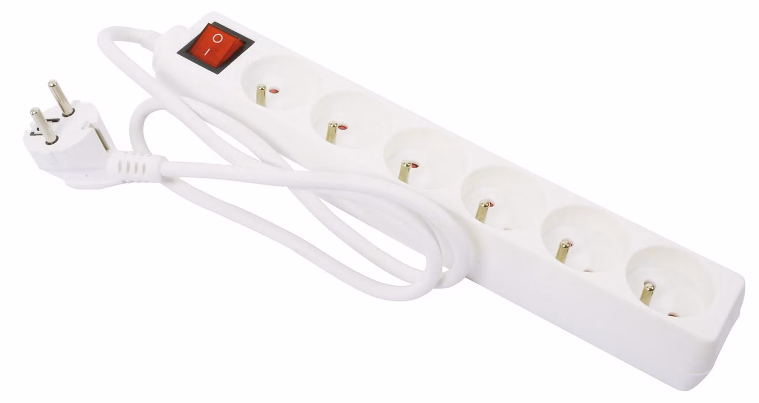 Gefotech 8219: presa multipla (6 prese, 16 A + T, con interruttore, cavo da 1 metro)