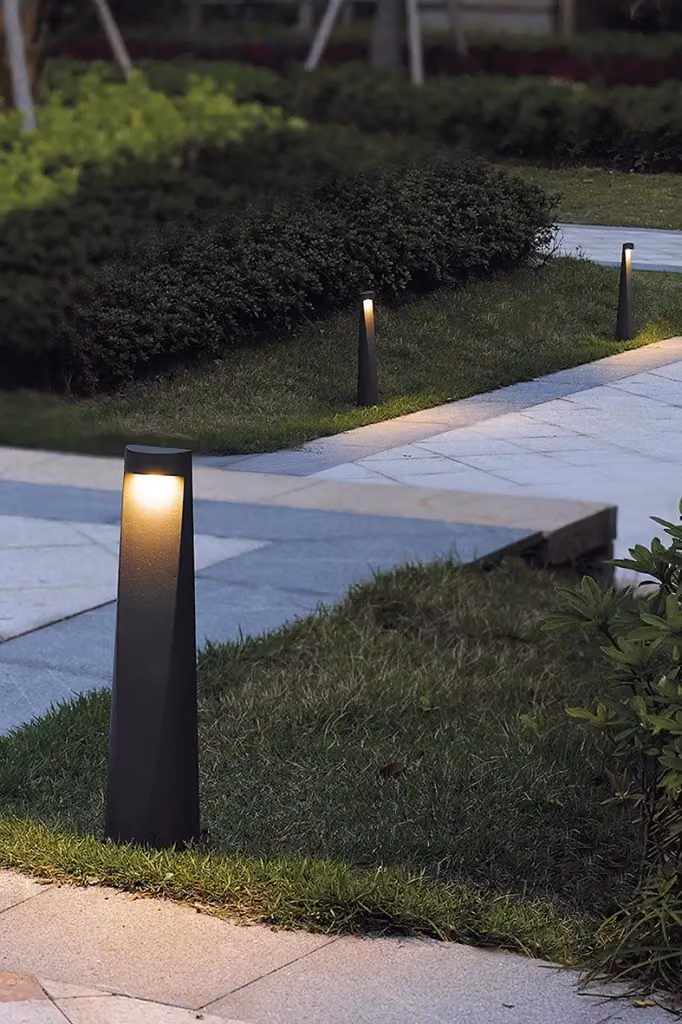Bollard LED EDDIE Rossini Illuminazione, Paletto da esterno in alluminio grigio, 7W, 3000K, IP65 – 2