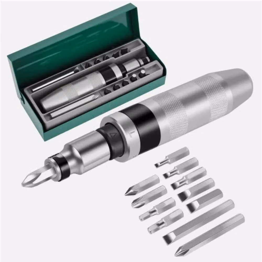 Set di 13 cacciaviti a percussione – acciaio legato S2 – avvitamento destro/sinistro – impugnatura scanalata antiscivolo – punte a croce, a taglio e a esagono – custodia in metallo verde