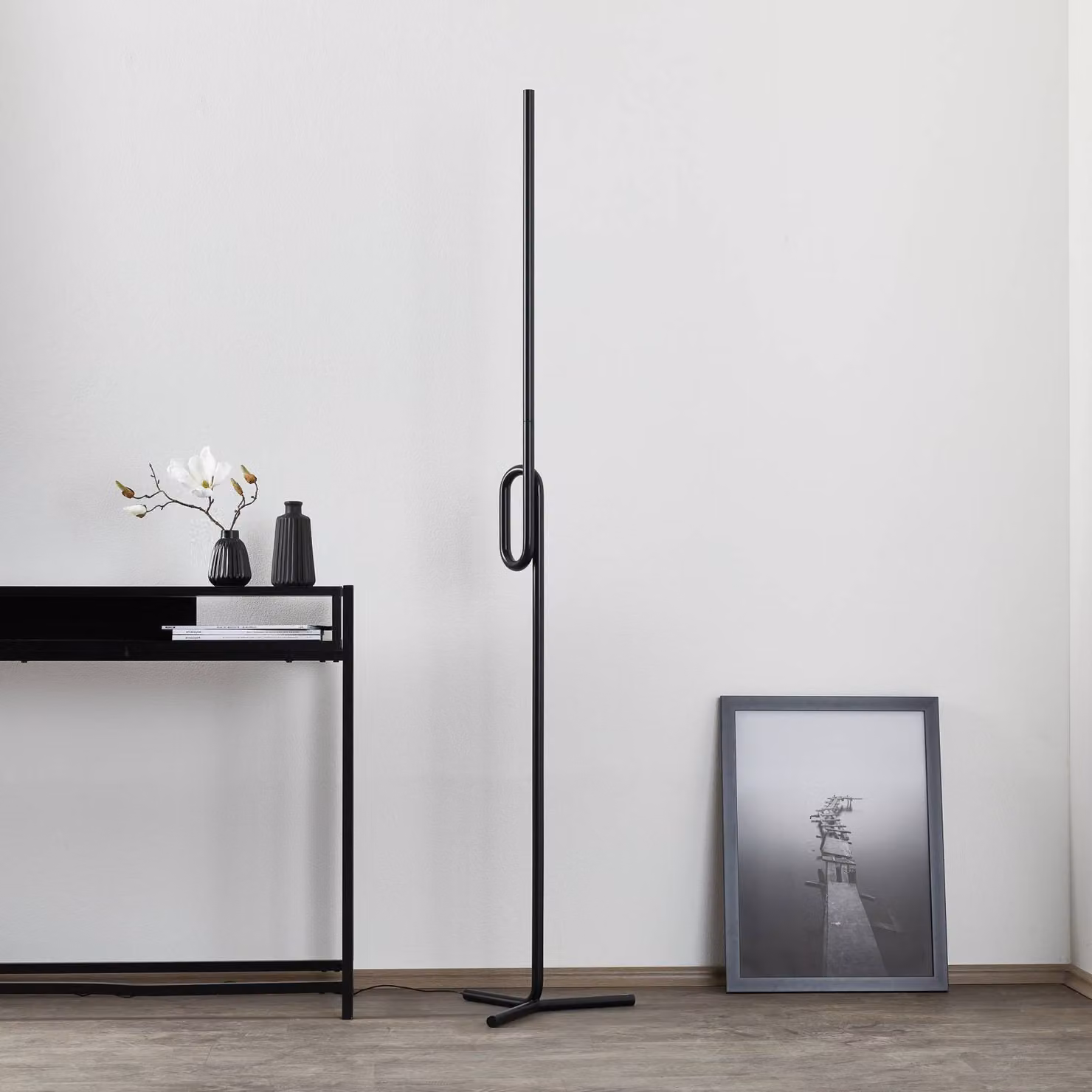 Foscarini Lampada da terra di design Tobia terra, dimmerabile, Nero, Soggiorno / Sala da pranzo, Alluminio, Design, Lampada da terra