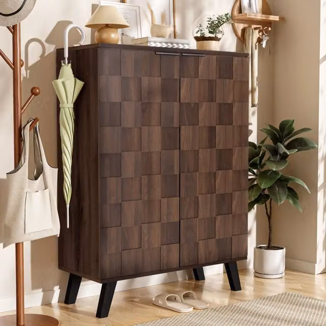 Scarpiera moderna con ante a battente e chiusura soft close in MDF, colore marrone e nero, L: 80 cm, P: 35,5 cm, H: 110 cm