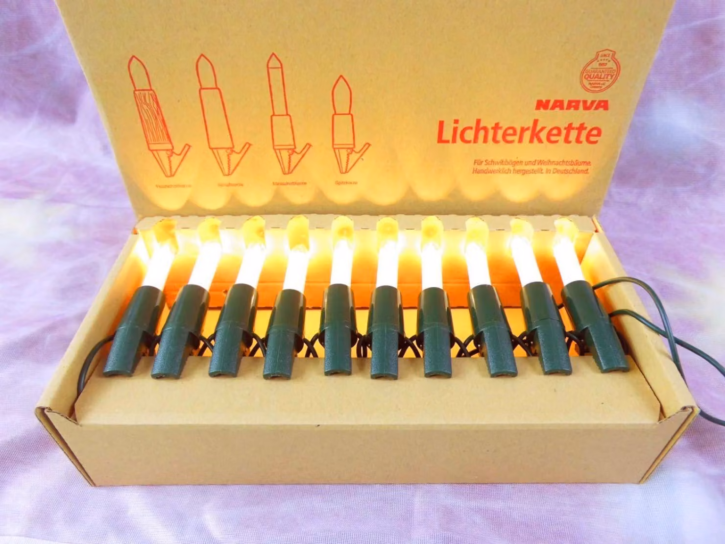 Catena luminosa in plastica, lunghezza 2,5 metri, potenza 3W, luce bianco caldo, ideale per decorazioni luminose
