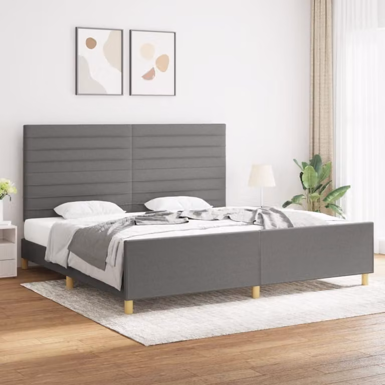The Living Store Struttura letto con testiera in tessuto grigio scuro 200x200 cm