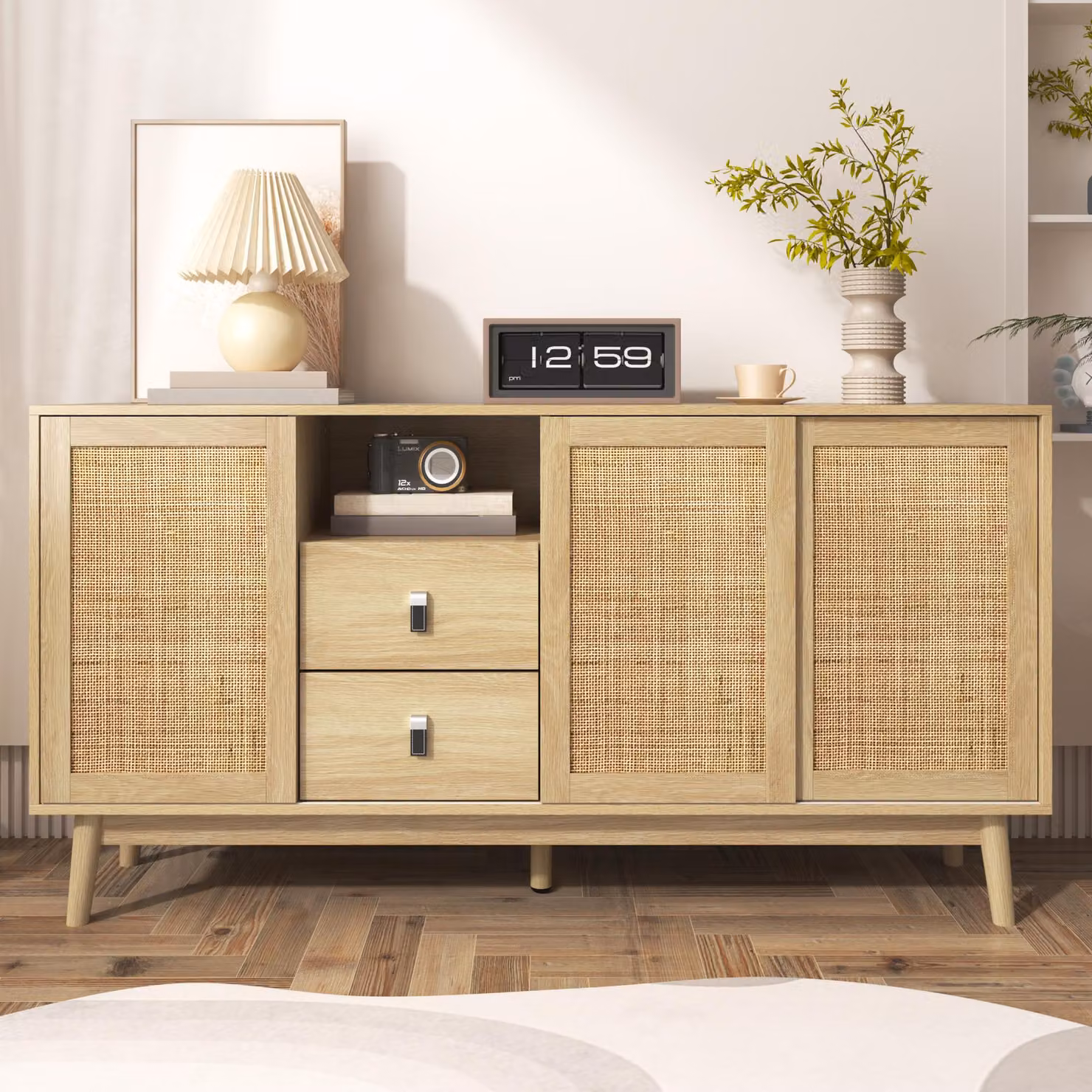 Credenza Merax 155 cm con ante scorrevoli in rattan, cassettiera con cassetti e scomparti, vano portaoggetti, piedi in legno massiccio, noce naturale, soggiorno sala da pranzo corridoio