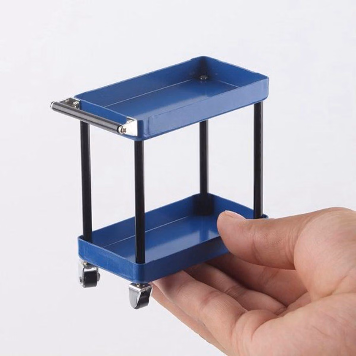 Carrello portattrezzi a 2 livelli per riparazioni mobili, accessori per garage per auto radiocomandate 1/8, 1/10, 1/12, 1/16 e modelli di grandi dimensioni (blu)