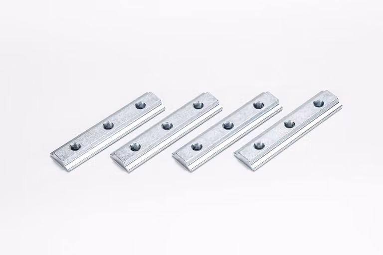 Set di 4 inserti filettati