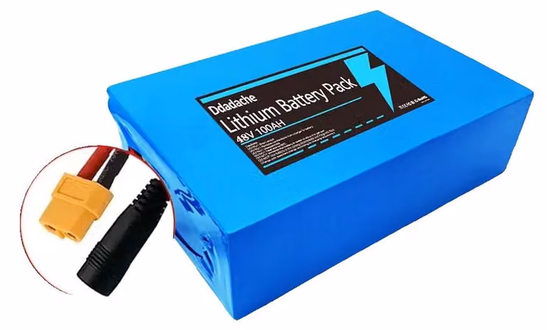 Batteria agli ioni di litio, 48V, capacità 100Ah, caricabatterie XT60 DC