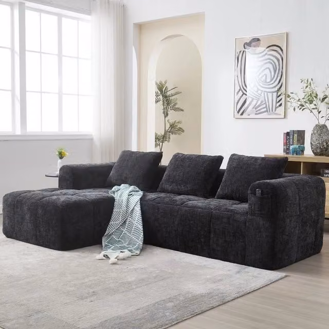 Divano angolare 3 posti con chaise longue e braccioli ¨C Minimal ¨C nero chenille con 3 cuscini e tasche laterali