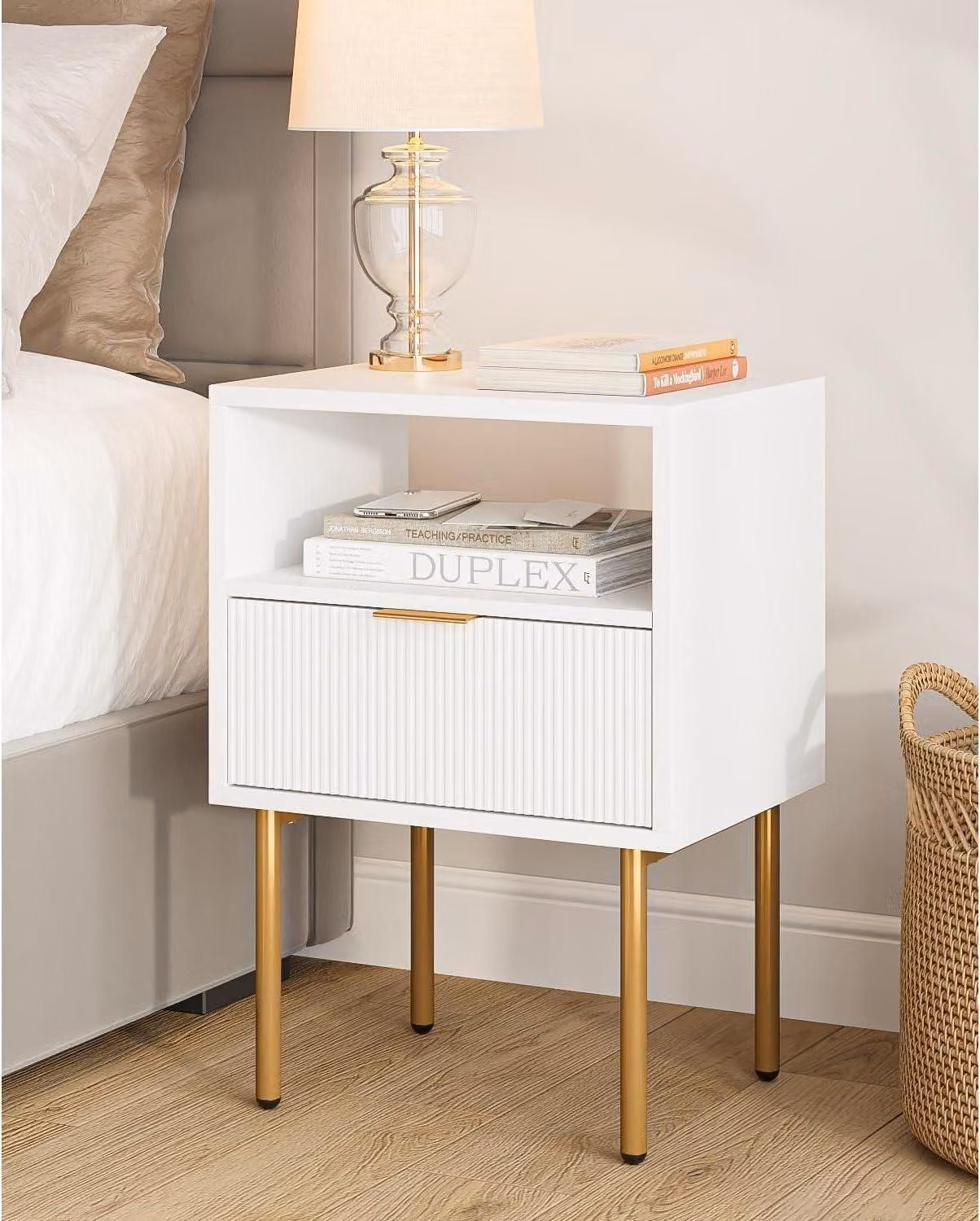 Comodino moderno bianco oro 1 cassetto scaffale