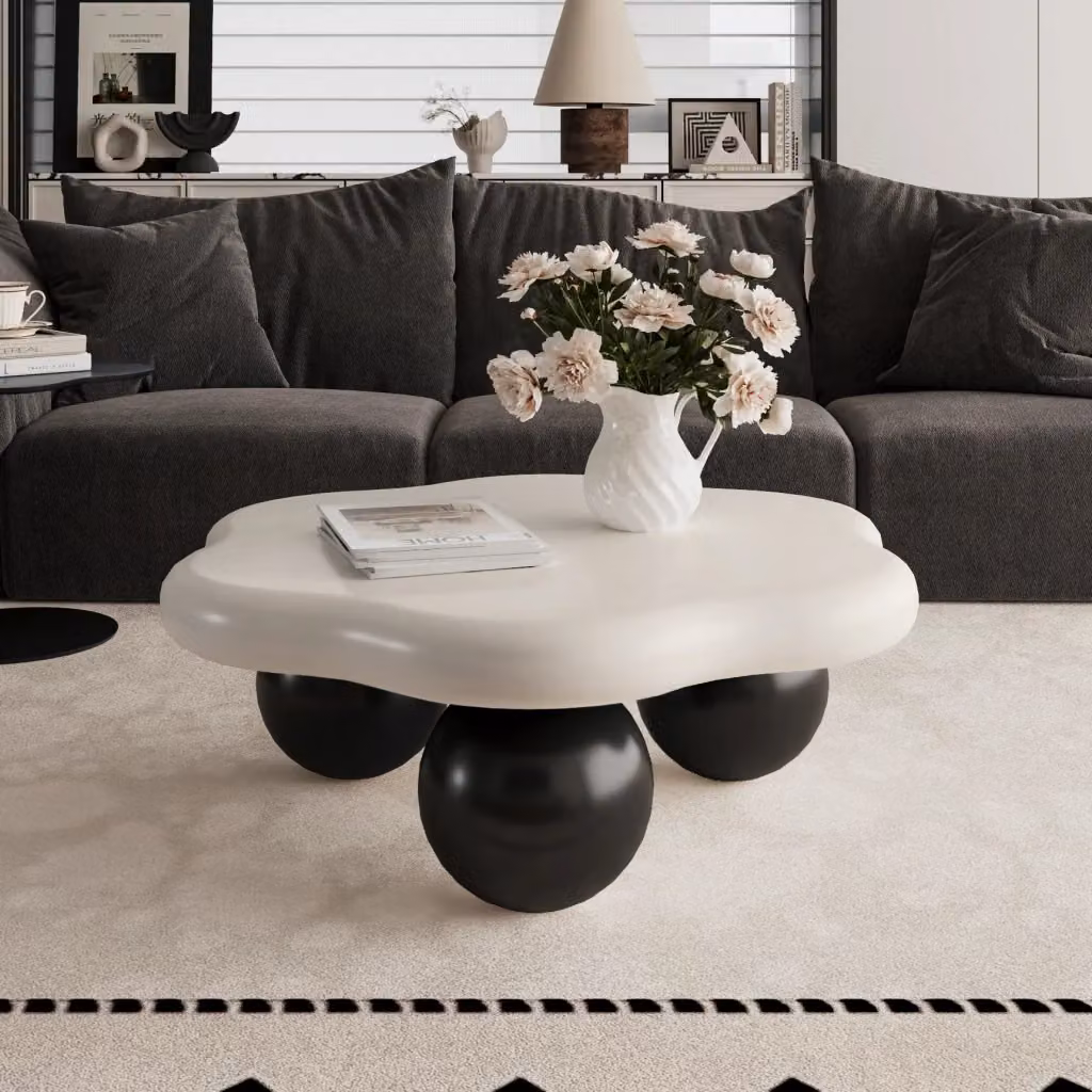 Tavolino basso a nuvola MIVRAY in MDF bianco crema con gambe sferiche nere L: 80 cm, H: 35 cm – 2