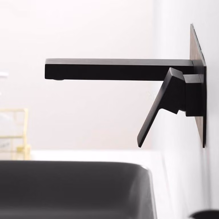 Miscelatore per vasca da bagno, montaggio a parete, con bocchetta ampia, 2 fori, colore nero, per bagno