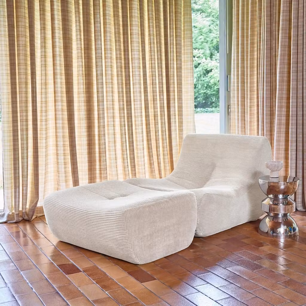 Poltrona moderna in velluto a coste con poggiapiedi coordinato Sweeek, colore beige e bianco – 2