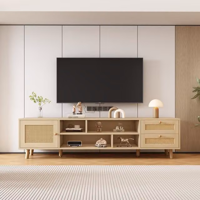 Mobile TV Aosom in stile Scandinavo con Rattan, Colore Legno Quercia e Beige, per TV fino a 70 Pollici con 2 Cassetti e Gestione Cavi – 1