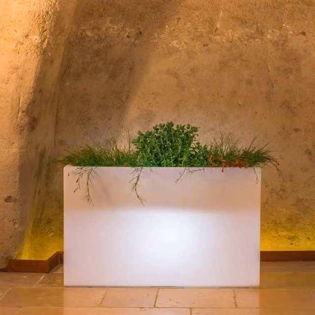 Fioriera Luminosa Rettangolare TEKCNOPLAST Flowerpot Top Bright in Resina Bianca con Luce LED, Altezza: 80 cm