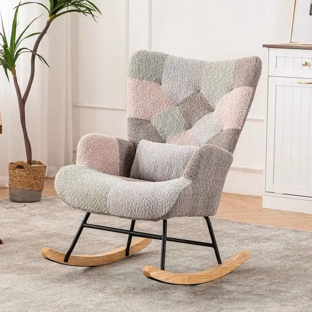 Sedia a dondolo relax Minimal con poggiapiedi e cuscino in legno e tessuto grigio scuro H: 93 cm, L: 43 cm, P: 49 cm