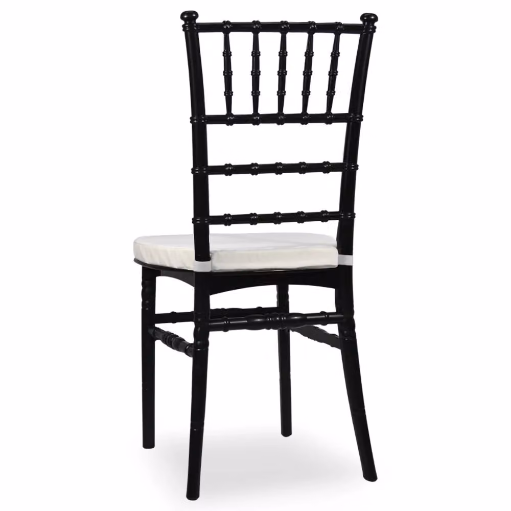 Set da 20 sedie Chiavarine Okaffarefatto in plastica nera impilabili con cuscini in tessuto bianco – 2