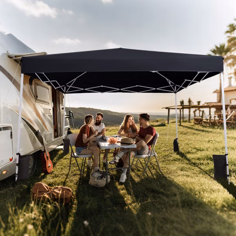 Gazebo da esterno pieghevole regolabile in altezza Costway pop up con 4 sacchi di sabbia e borsa da trasporto Nero