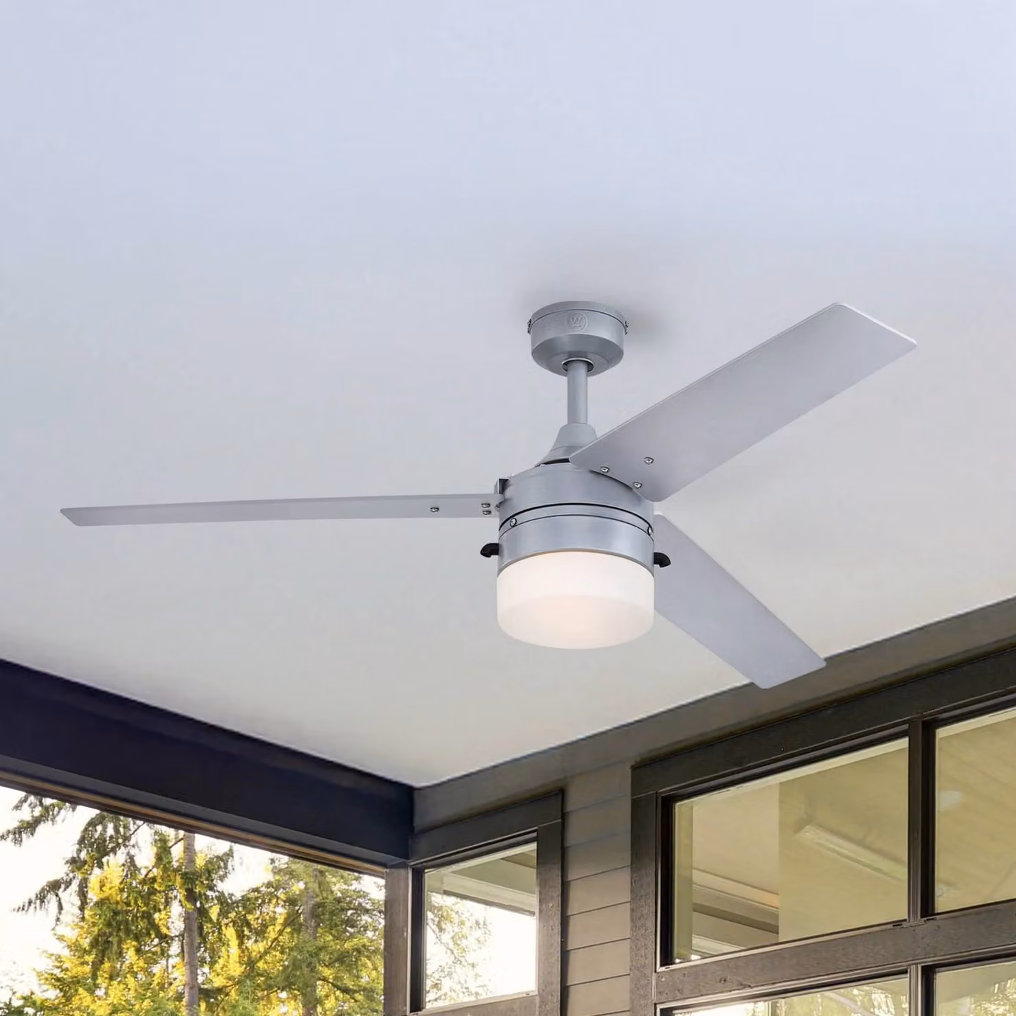 Westinghouse Ventilatore Westinghouse, lampada 7316540, argento/nero IP44 7316540, Cromo / Argento, Soggiorno / Sala da pranzo, Plastica, Moderno