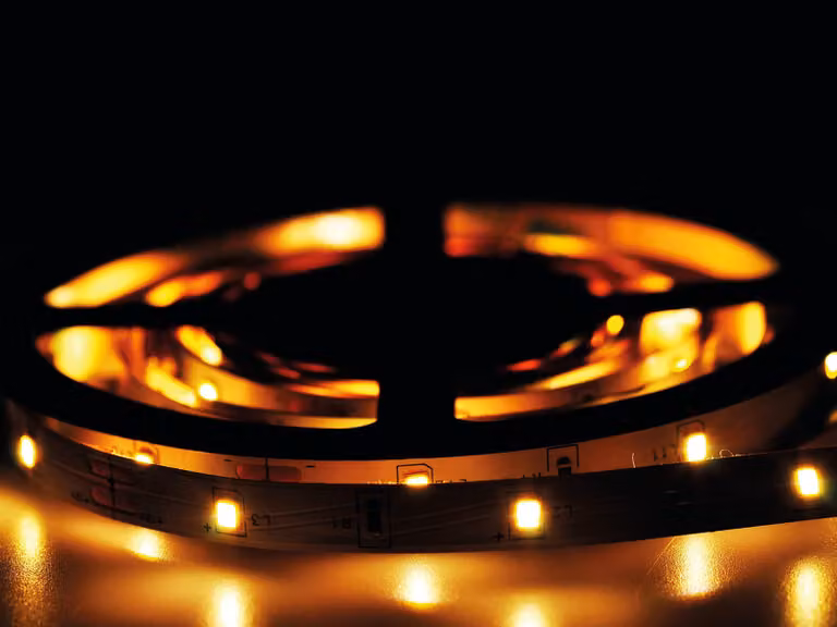 Set di strisce LED BLULAXA, EEK: F, 9,5W, 700lm, 3000K, 3m