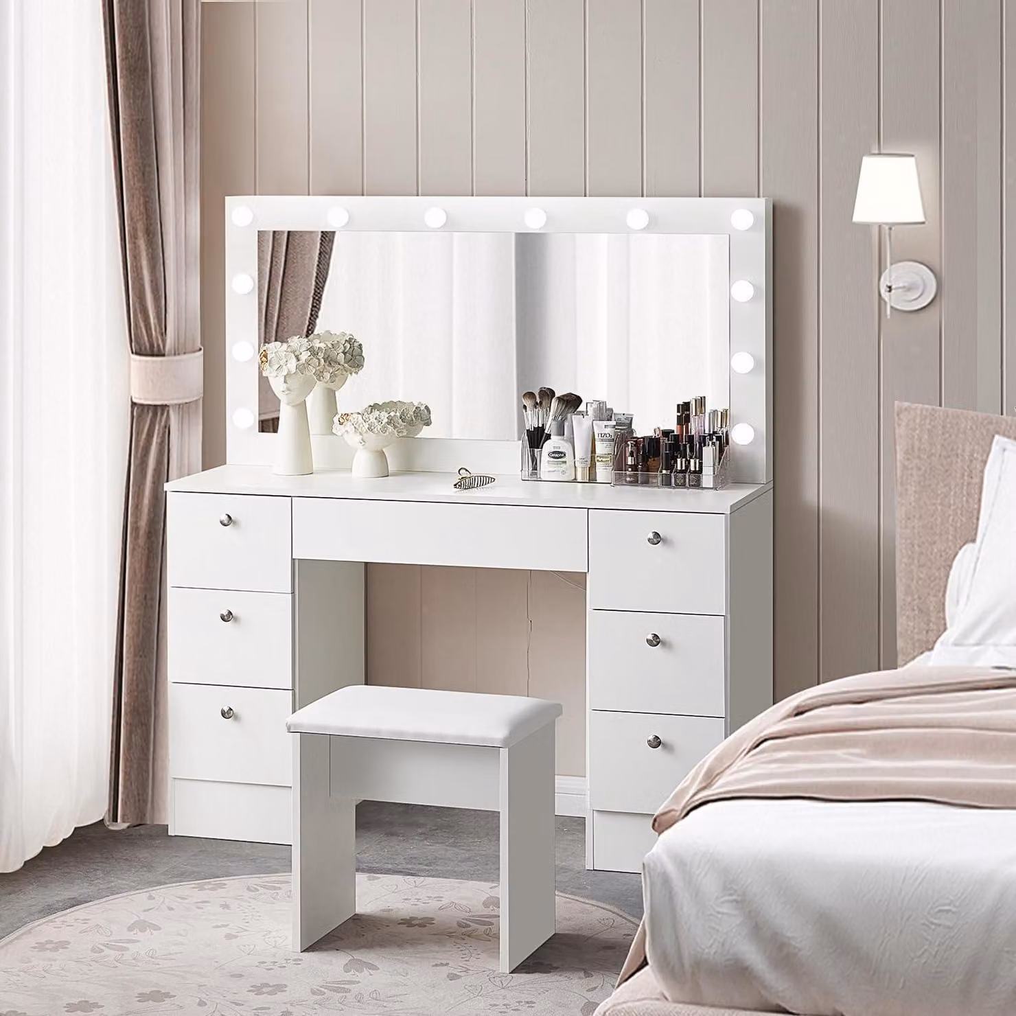 Comò da trucco con illuminazione e sgabello, dimensioni 117x40x135 cm, in MDF bianco