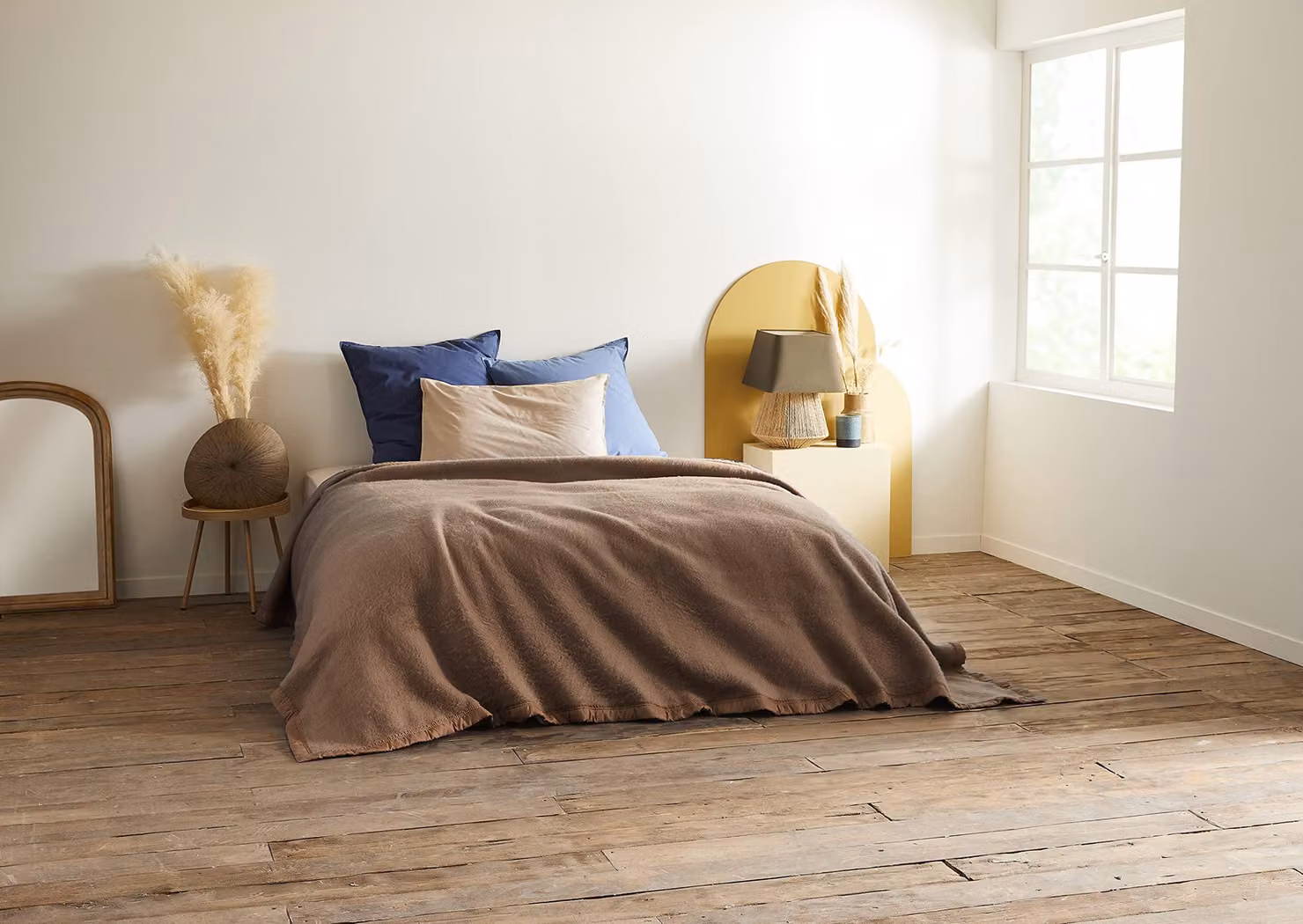 Coperta 240x260 cm, 90%.poliacrilico, 5% cotone, 5% poliestere, colore grigio chiaro