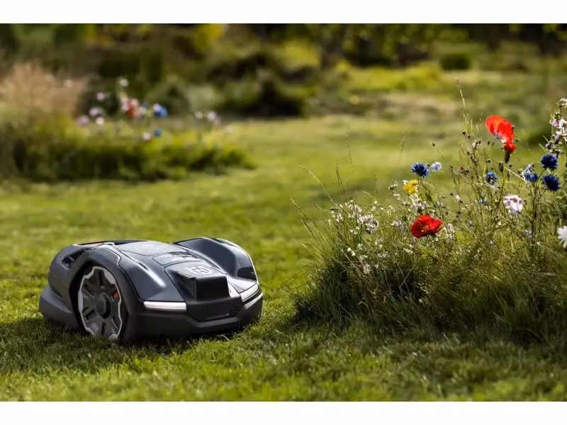 Robot tagliaerba Husqvarna Automower 410XE nero con batteria ricaricabile per superfici fino a 1500mq – 2
