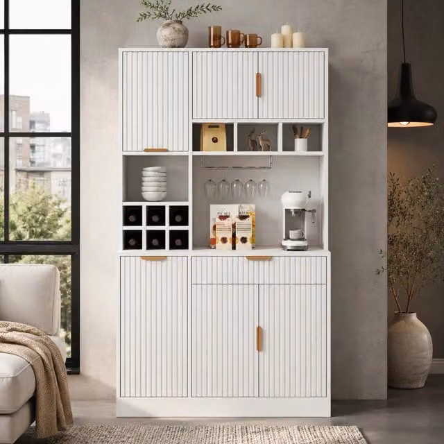 Credenza alta da cucina con ripiani regolabili, prese, USB e vano vino con portabicchieri, bianca, 100 × 40 × 175 cm