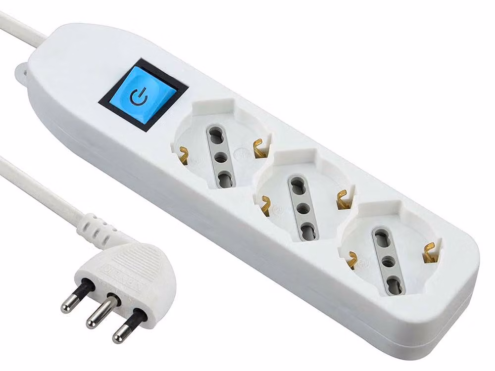 Electraline 62090, ciabatta multipresa con cavo, 3 prese universali, 3 metri, bianca