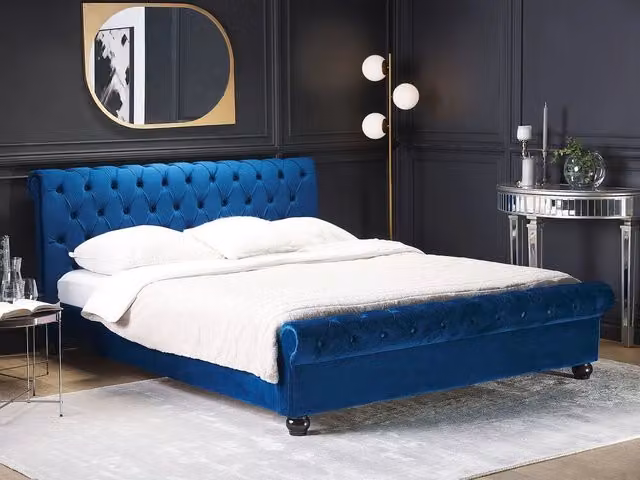 Letto Beliani moderno con rivestimento in velluto blu e gambe in legno di pioppo, L/P/H: 180 x 200 x 94 cm
