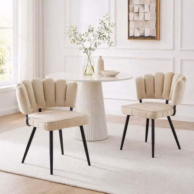Set di 2 sedie da pranzo moderne MODFU in velluto con schienale a fiore e struttura in metallo, disponibili in nero o beige, Altezza: 80 cm