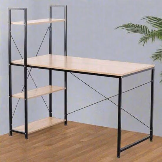 Scrivania gaming e workstation - Tavolo per computer - con 4 ripiani - Postazione di lavoro compatta - Ideale per gaming e studio - Scrivania per laptop o PC - Realizzata in legno E1 e metallo - Dimensioni: 120x64x120 cm - Finitura: rovere chiaro e nero