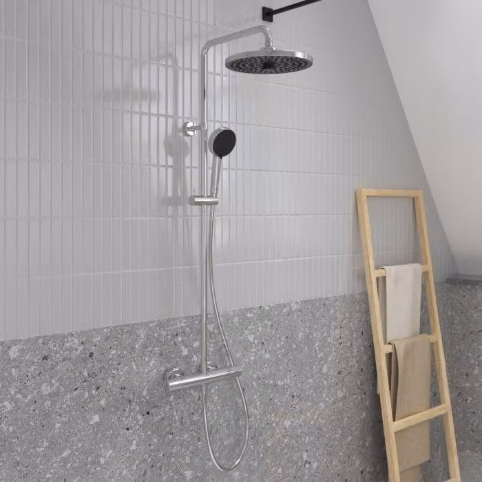 Sistema doccia Ideal Standard Lastani con termostato per doccia, da installare a parete