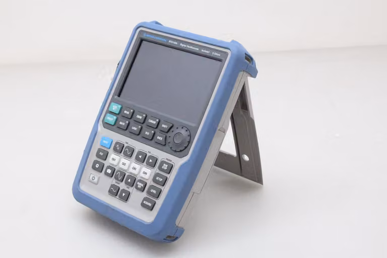 Oscilloscopio portatile (Scope Meter) Rohde & Schwarz RTH1014MSO 100 MHz 500 kpts 10 Bit